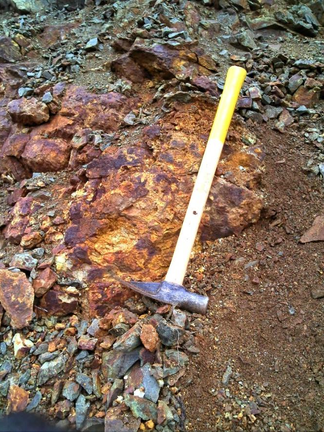 Mineralized rock exposure at the Switchback Copper-Silver Property